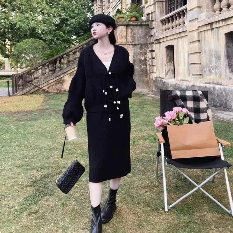 2024 Spring and autumn high-quality fashion women V-neck long sleeve loose solid color knit sweater cardigan skirt two sets