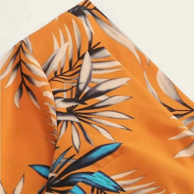 2024 spring and autumn new printed V-neck shorts short-sleeved two-piece lace-up top casual beach suit