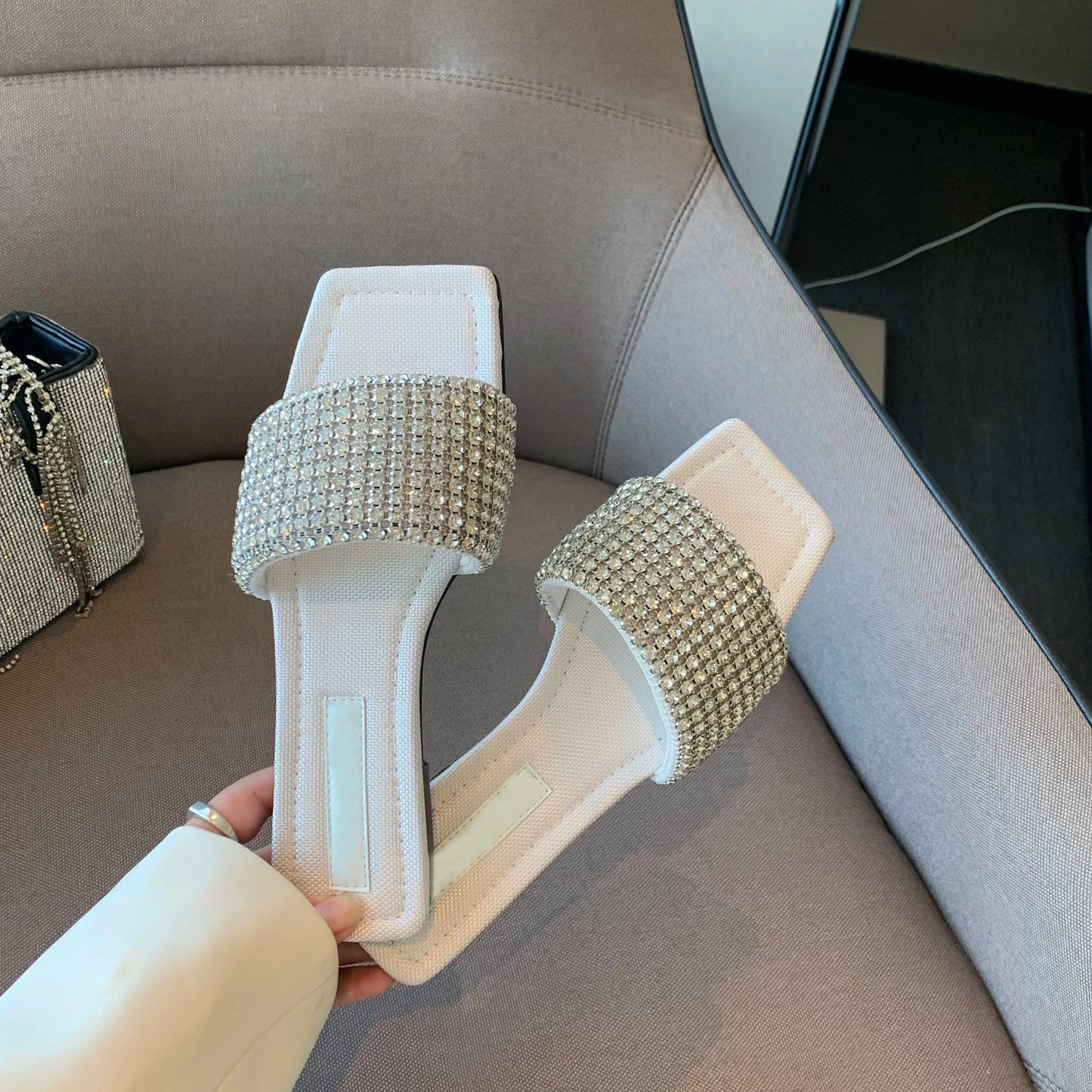 2024 spring and summer new slippers women's Rhinestone flat bottom women's sandals