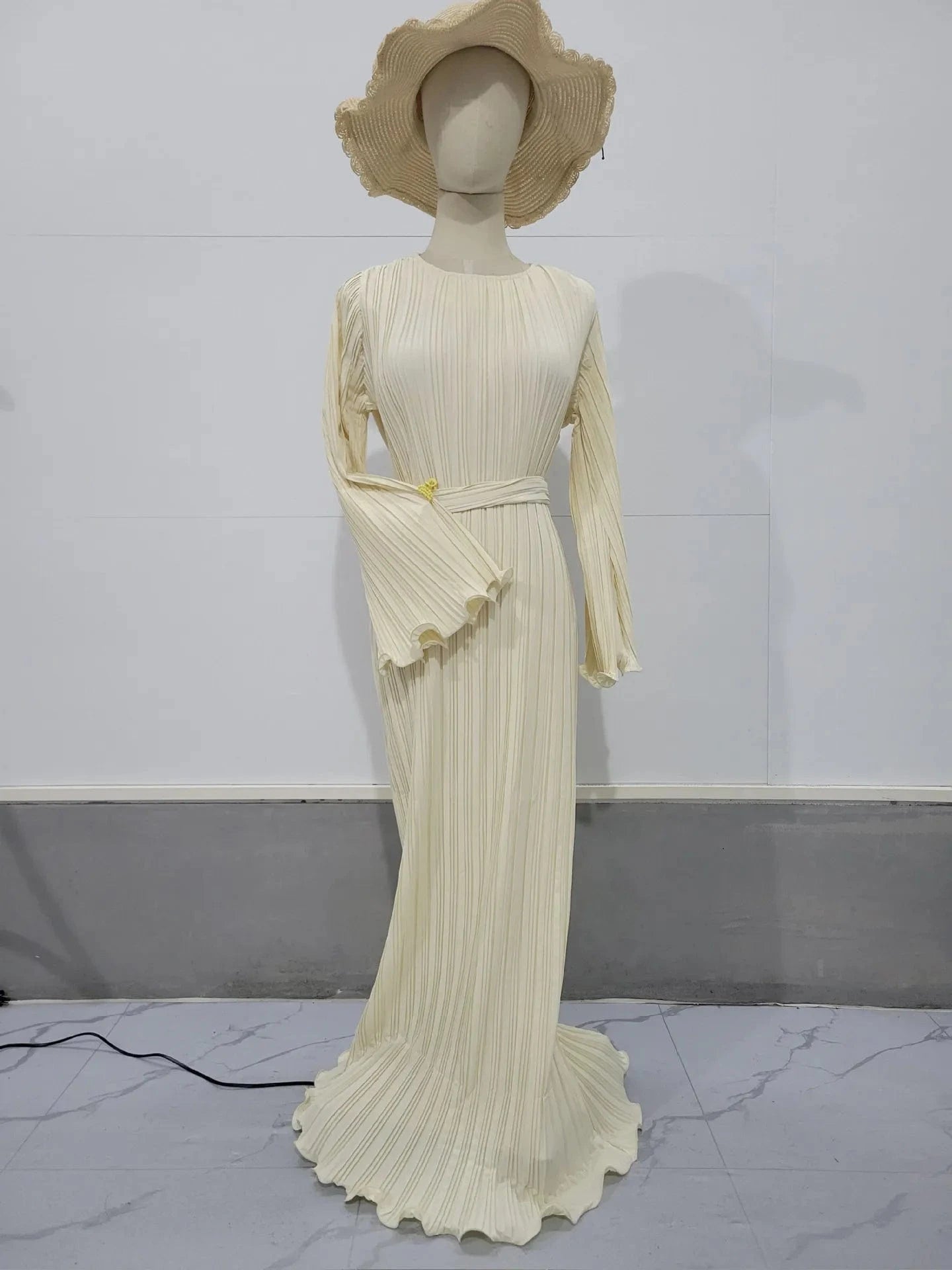 2024 Spring Autumn Women New Fashion Long Dress Women's Casual Solid Color Round Neck Dress Trumpet Sleeve Pleated Abaya Dress