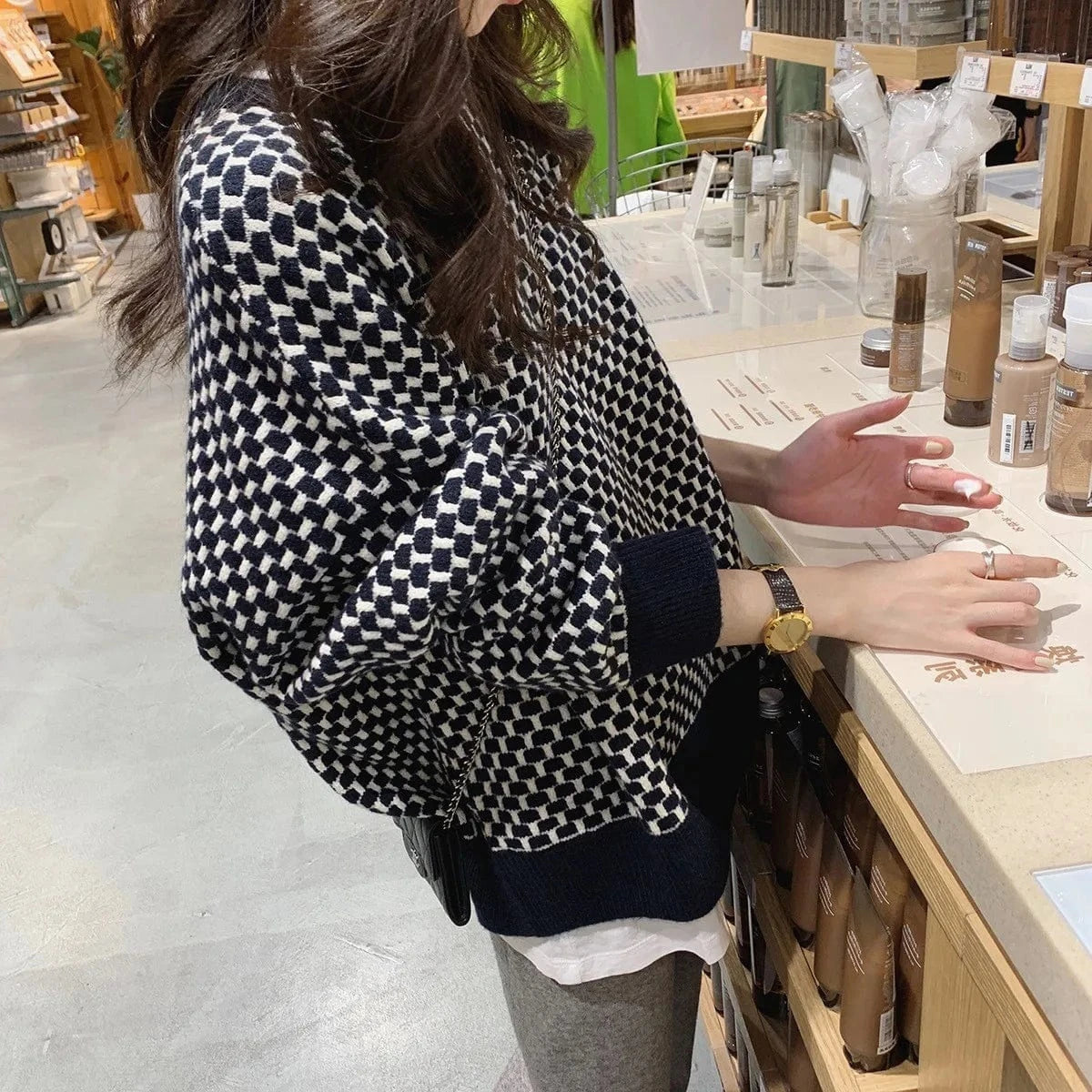 2024 Spring fashion women's new arrival crew-neck high-quality plaid jacquard long-sleeved solid color pullover sweater