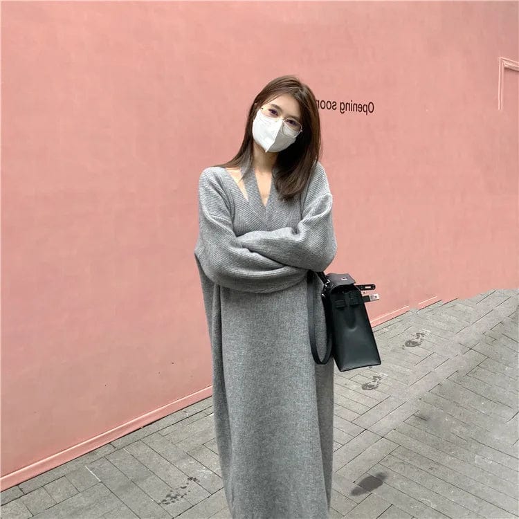 2024 Spring new arrival lady V- neck long sleeve loose fitting sweater dress halter sweater dress