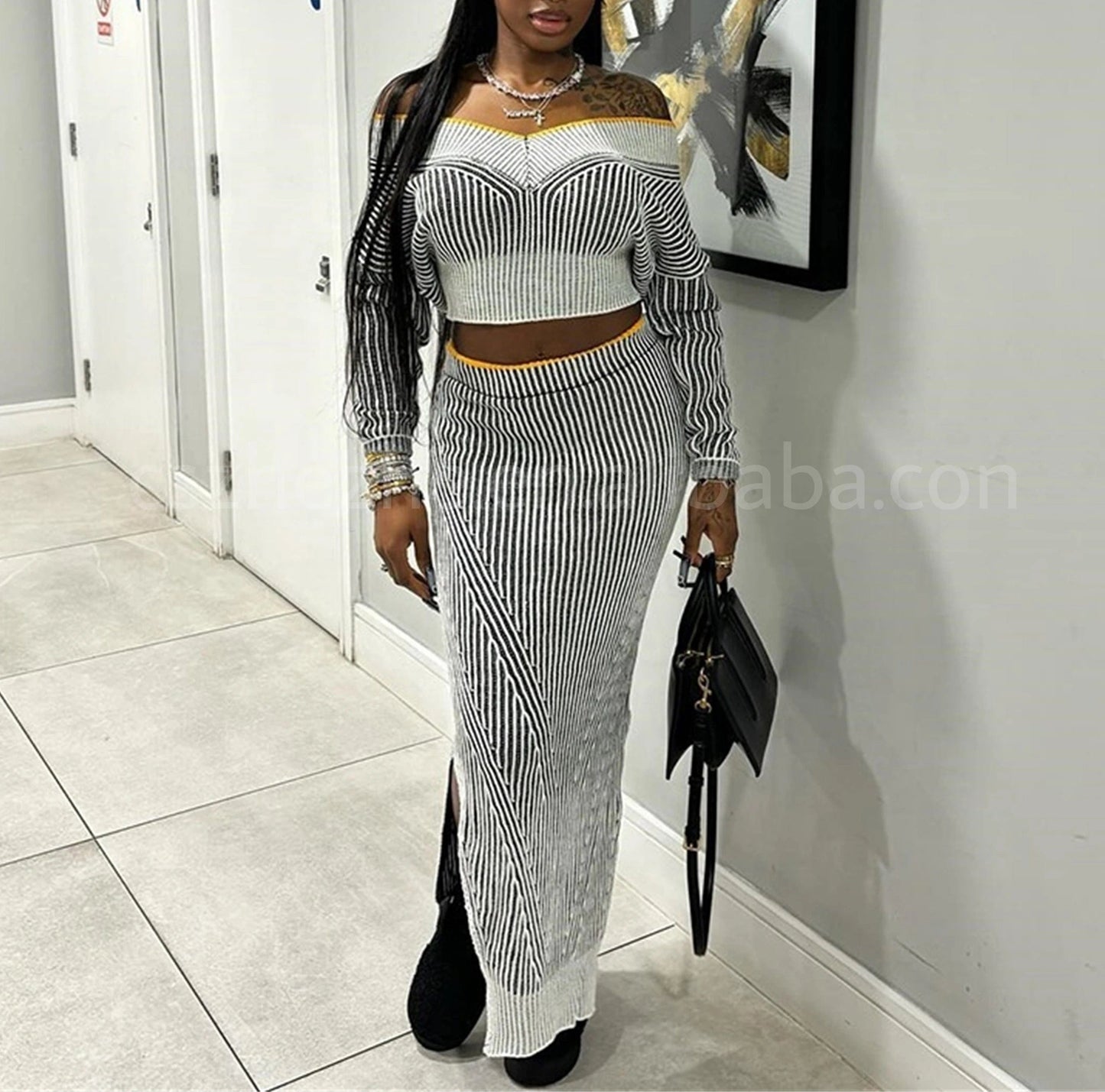 2024 Spring New Chic High Quality Sexy Off The Shoulder Long Sleeved Crop Top Matching Half Skirt Two-Piece Set