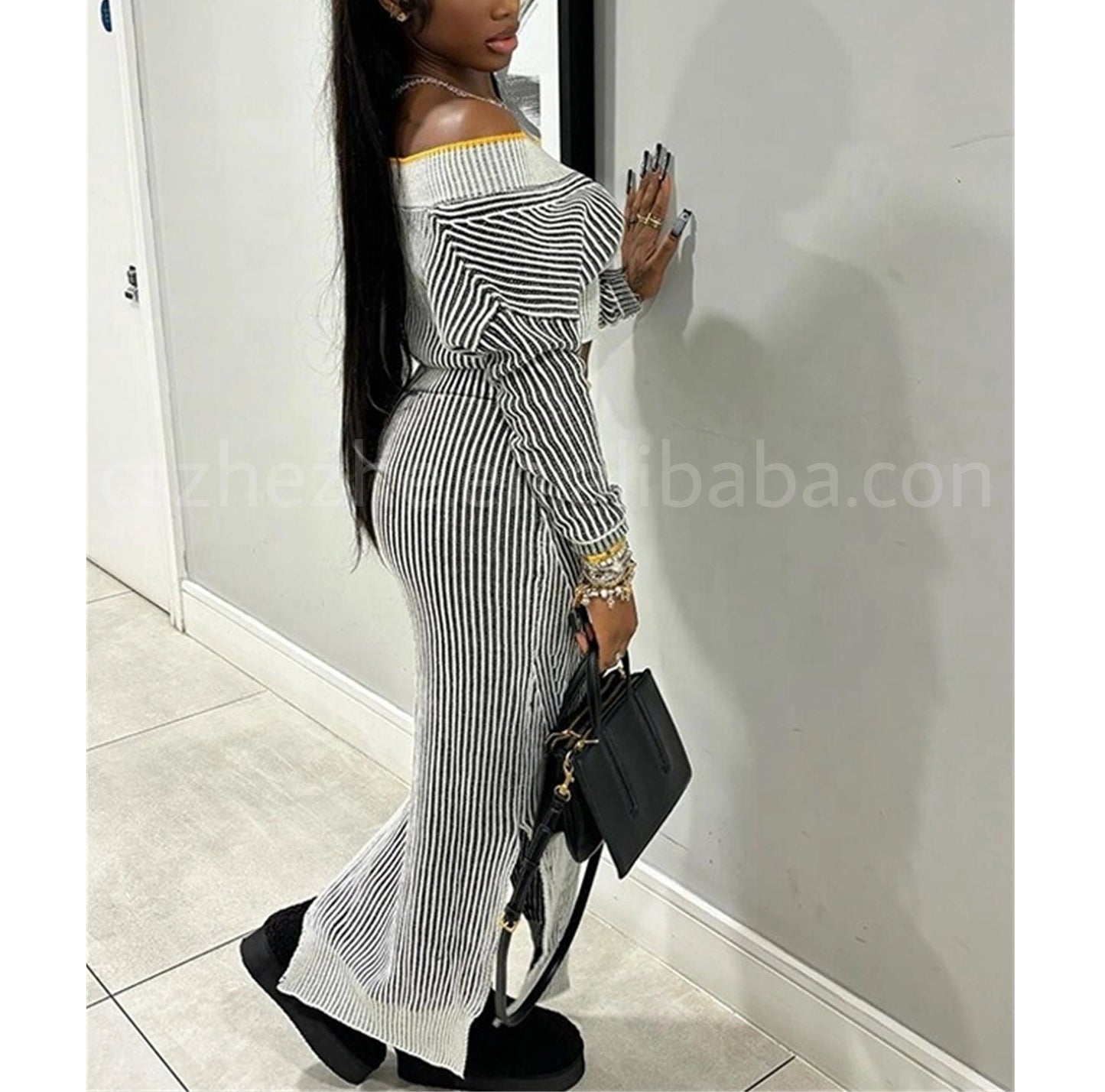 2024 Spring New Chic High Quality Sexy Off The Shoulder Long Sleeved Crop Top Matching Half Skirt Two-Piece Set