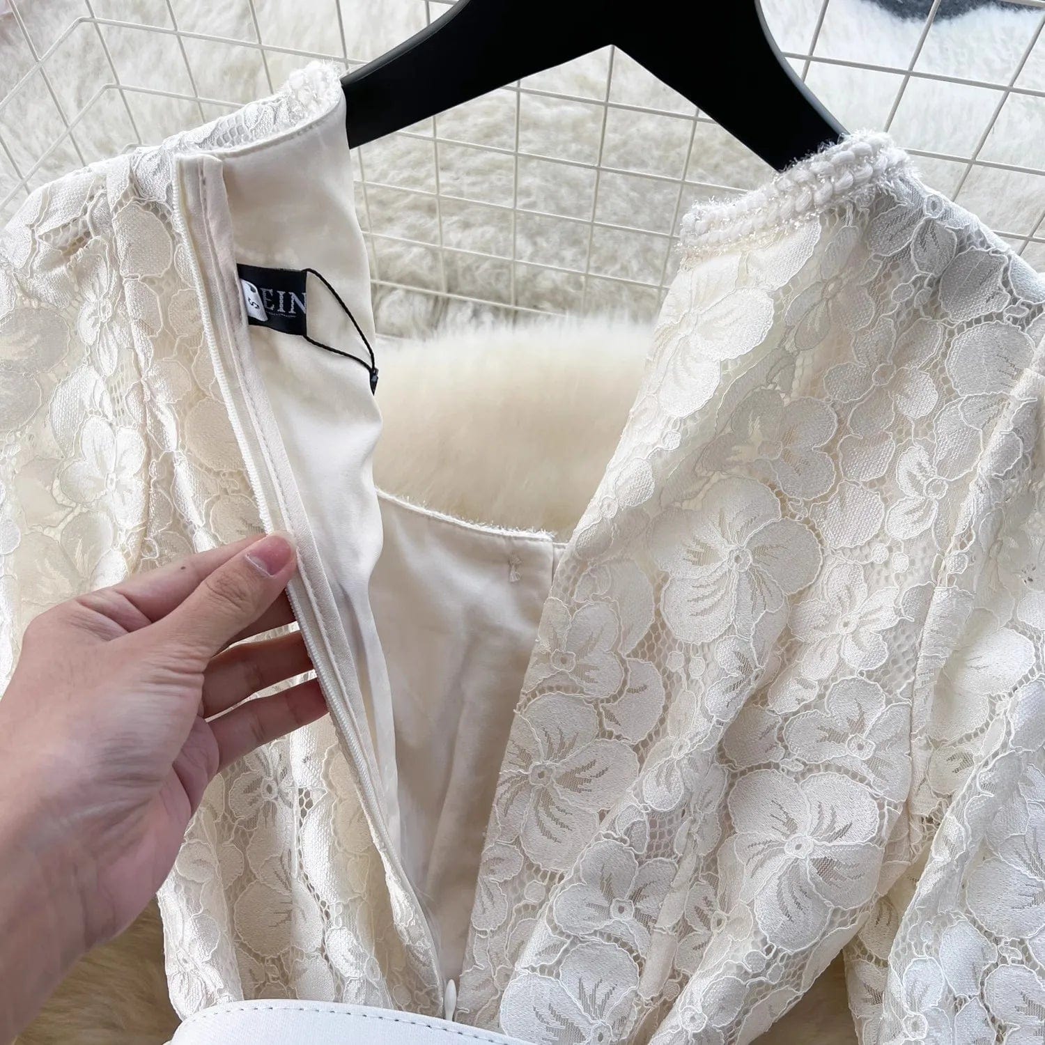 2024 Spring New Fashion Ladies Office Wear Button Waist Lantern Long Sleeve Long Dress Women