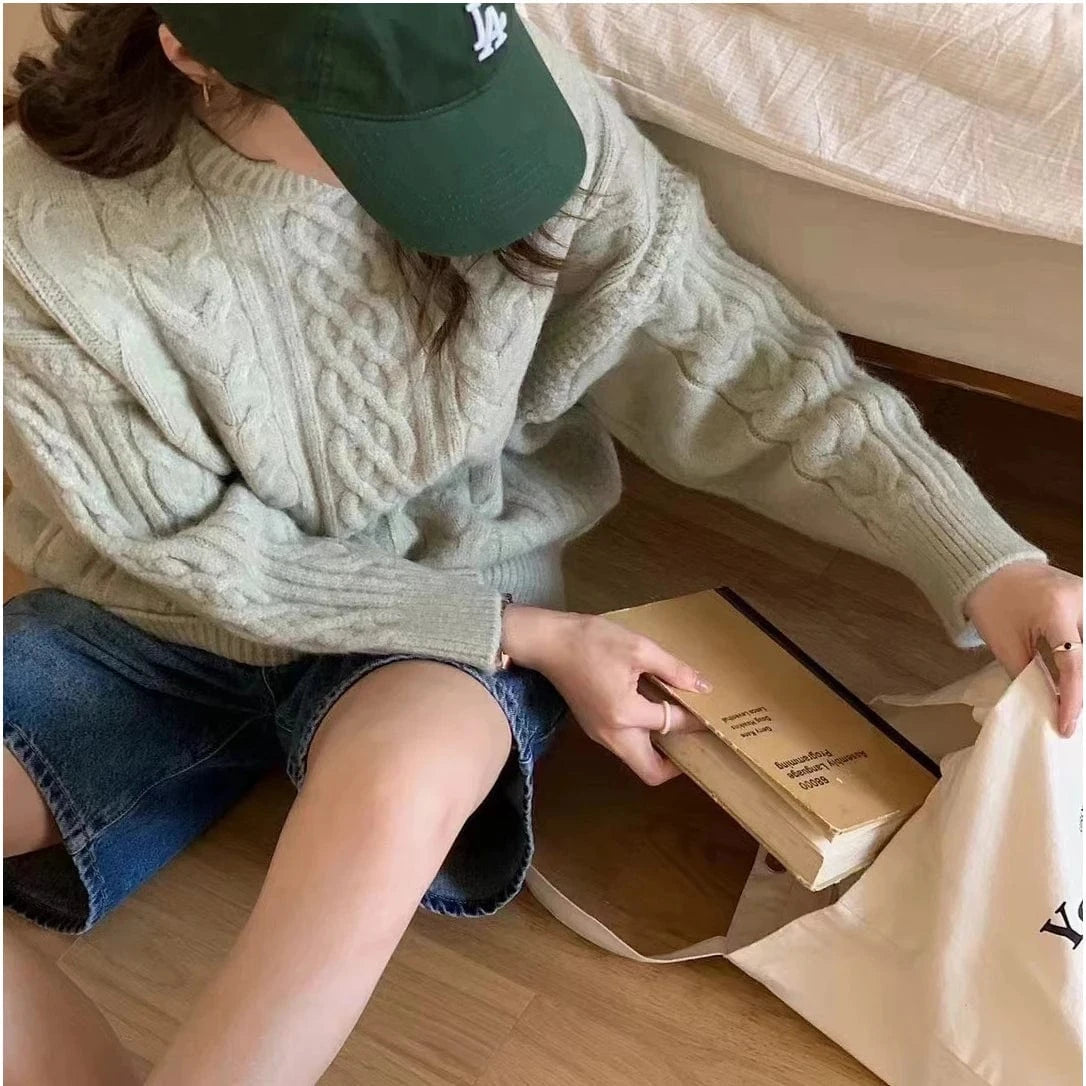 2024 Spring women high quality crew neck solid color long sleeve oversize cable knit pullover sweater jumper