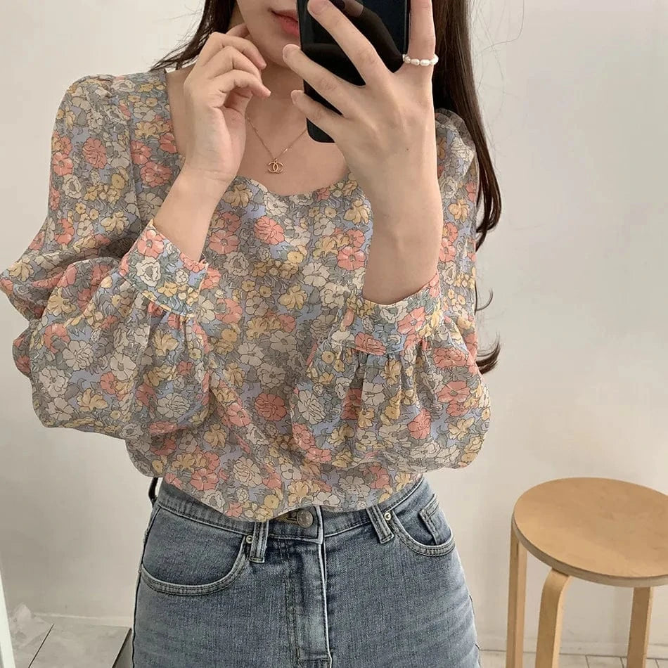 2024 Summer and Autumn New Casual Sweet Fragmented Flower Retro Square Neck Long sleeved Shirt Loose Chiffon Women's Top