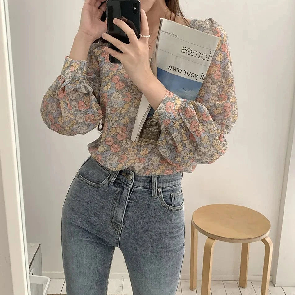 2024 Summer and Autumn New Casual Sweet Fragmented Flower Retro Square Neck Long sleeved Shirt Loose Chiffon Women's Top