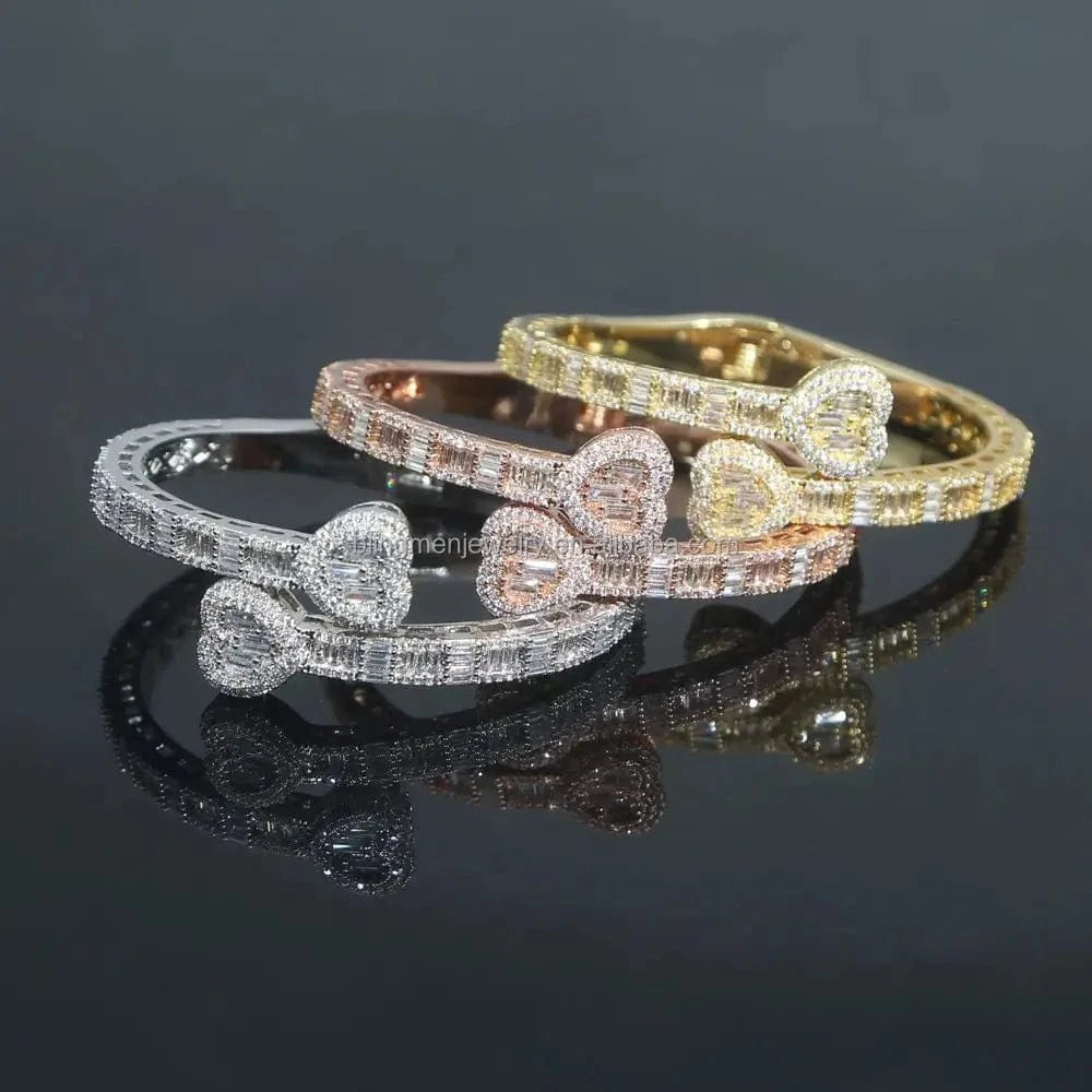 2024 Valentine's Day Jewelry Love Theme Gift Iced Out Shiny 5A CZ Heart Shape Bracelet Bangle for Women Girl