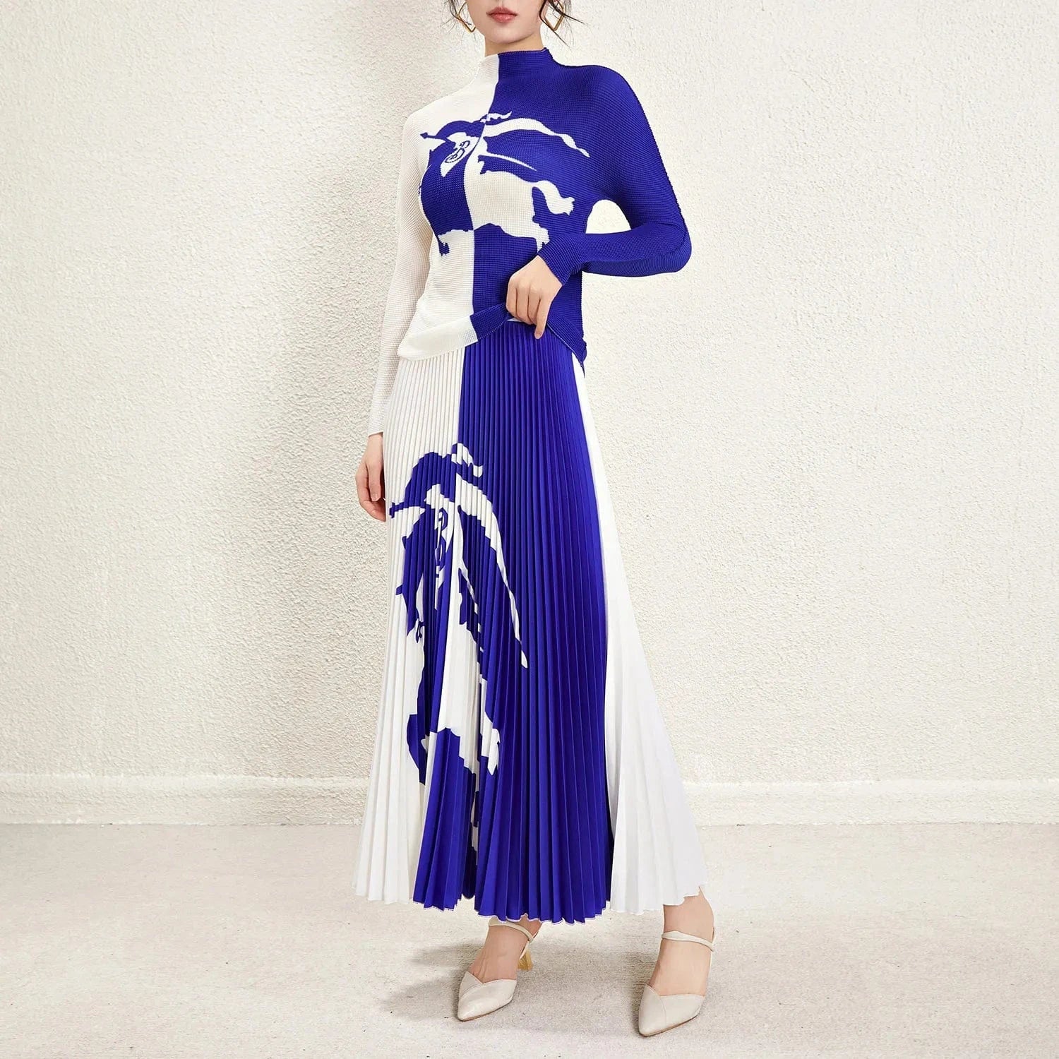 2024 Wholesale Pleated Skirt Set Accepts Customized Printed Long-sleeved Top Printed Long Pleated Skirt Two-piece Set