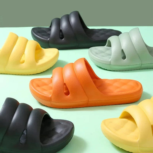 2025 Bathroom Shower Slippers For Women Summer Soft Sole Beach Casual Shoes Couple Indoor Home House Comfortable Slippers