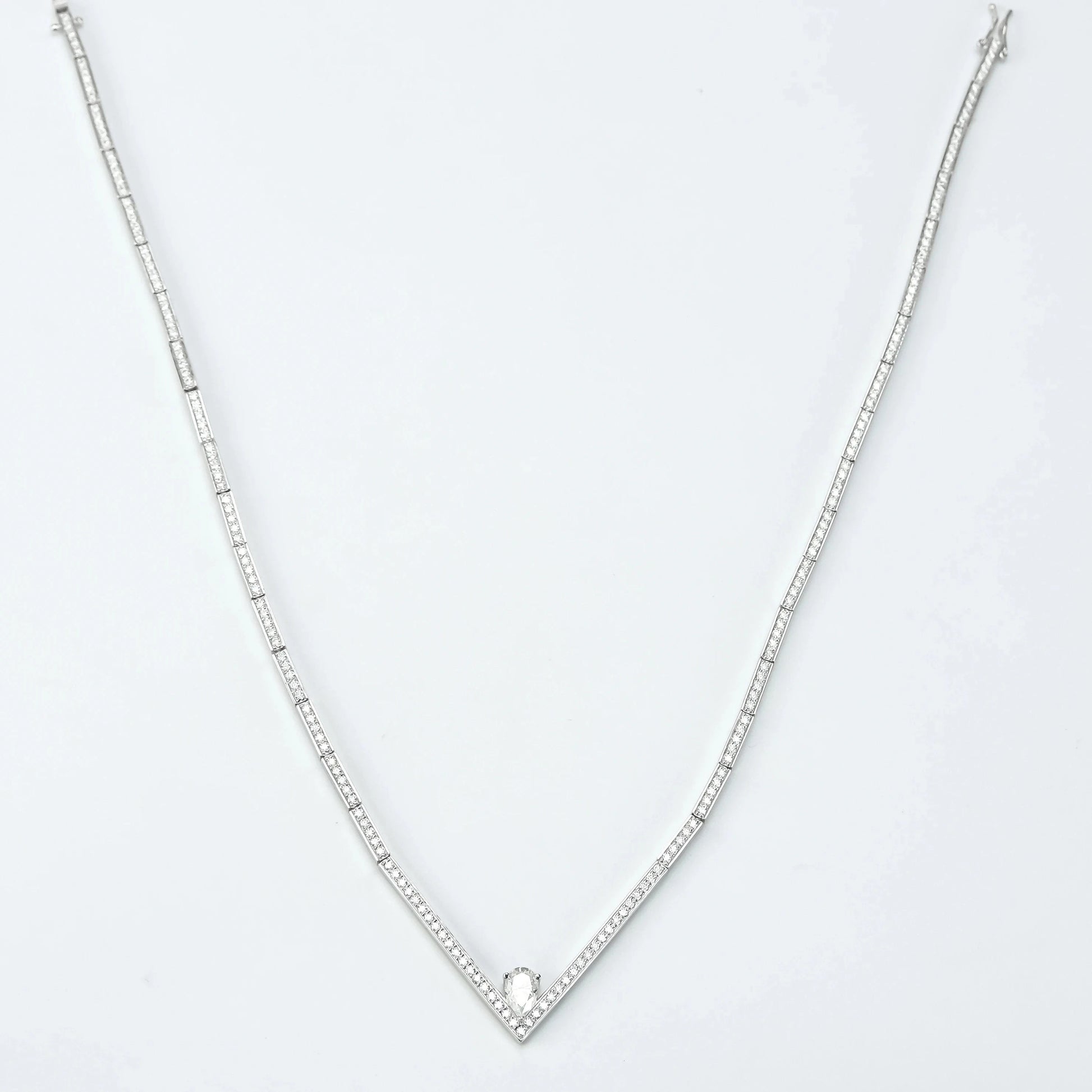 22 Inches / silver Wholesale fine jewelry 925 Sterling Silver V shaped Necklace set with super white pear cut  Moissanite