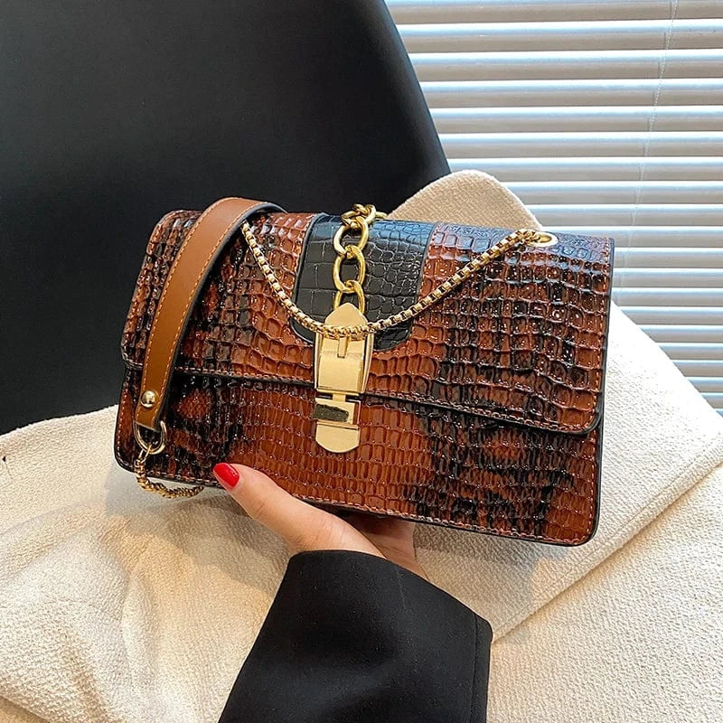 26cm*11cm*16cm / brown Factory Wholesale Snake Skin Handbags 2024 Lady Luxury Bags With Chain Lady Fashion Design Purses for Girls