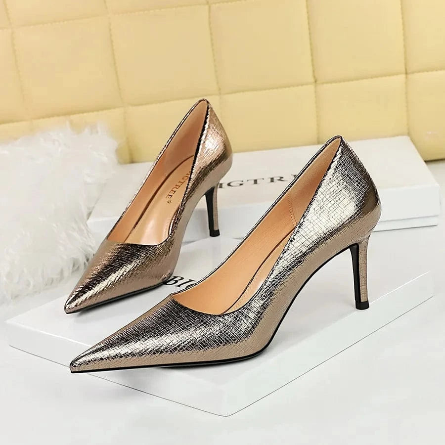 34-43 Spring and Autumn Versatile Professional OL Pumps High Heels Simple glossy patent leather high heeled single shoes 5.5CM