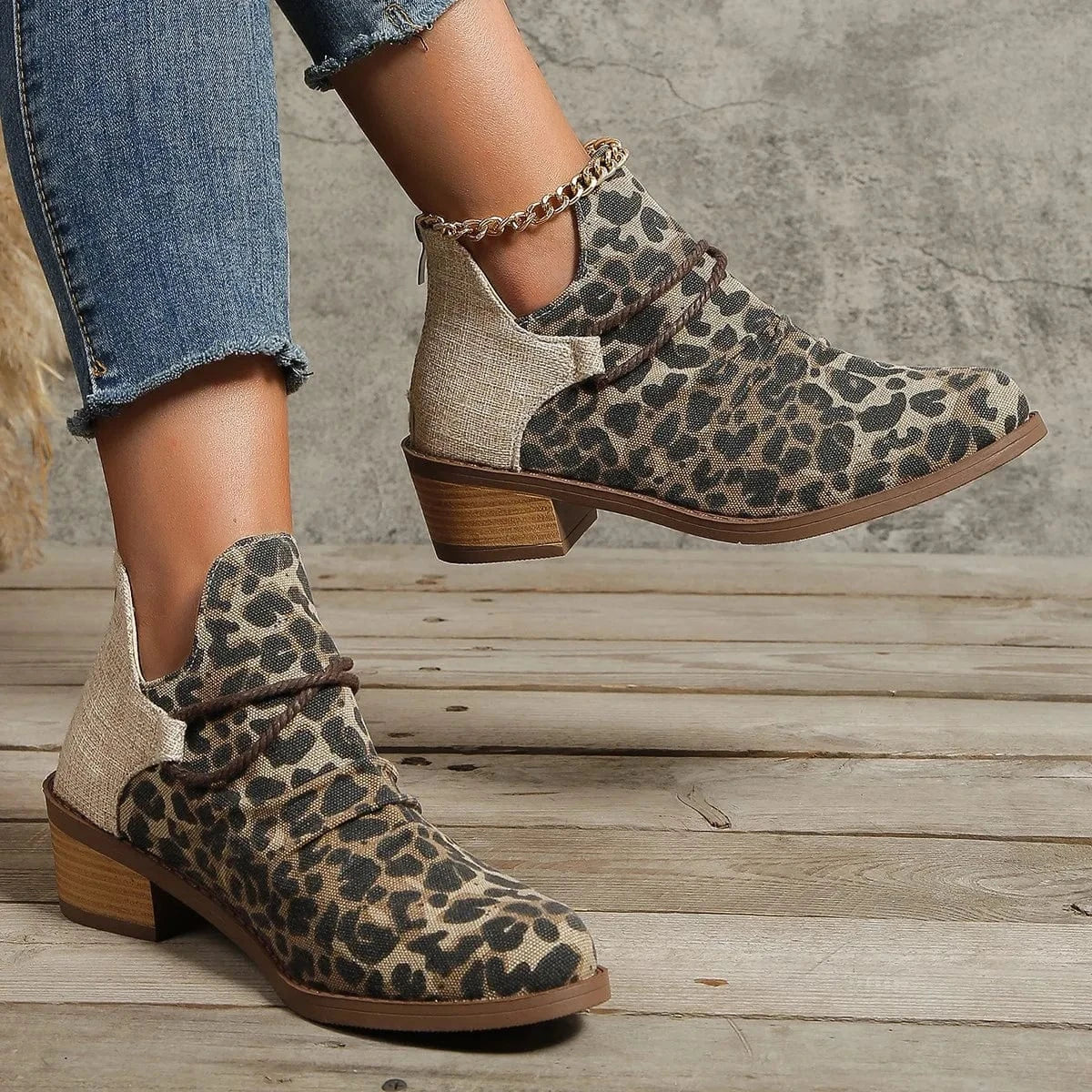 35-43 Pointed Square Heel Leopard Pattern Fashion Short Boots Women's Large Retro Suede Boots chelsea boots