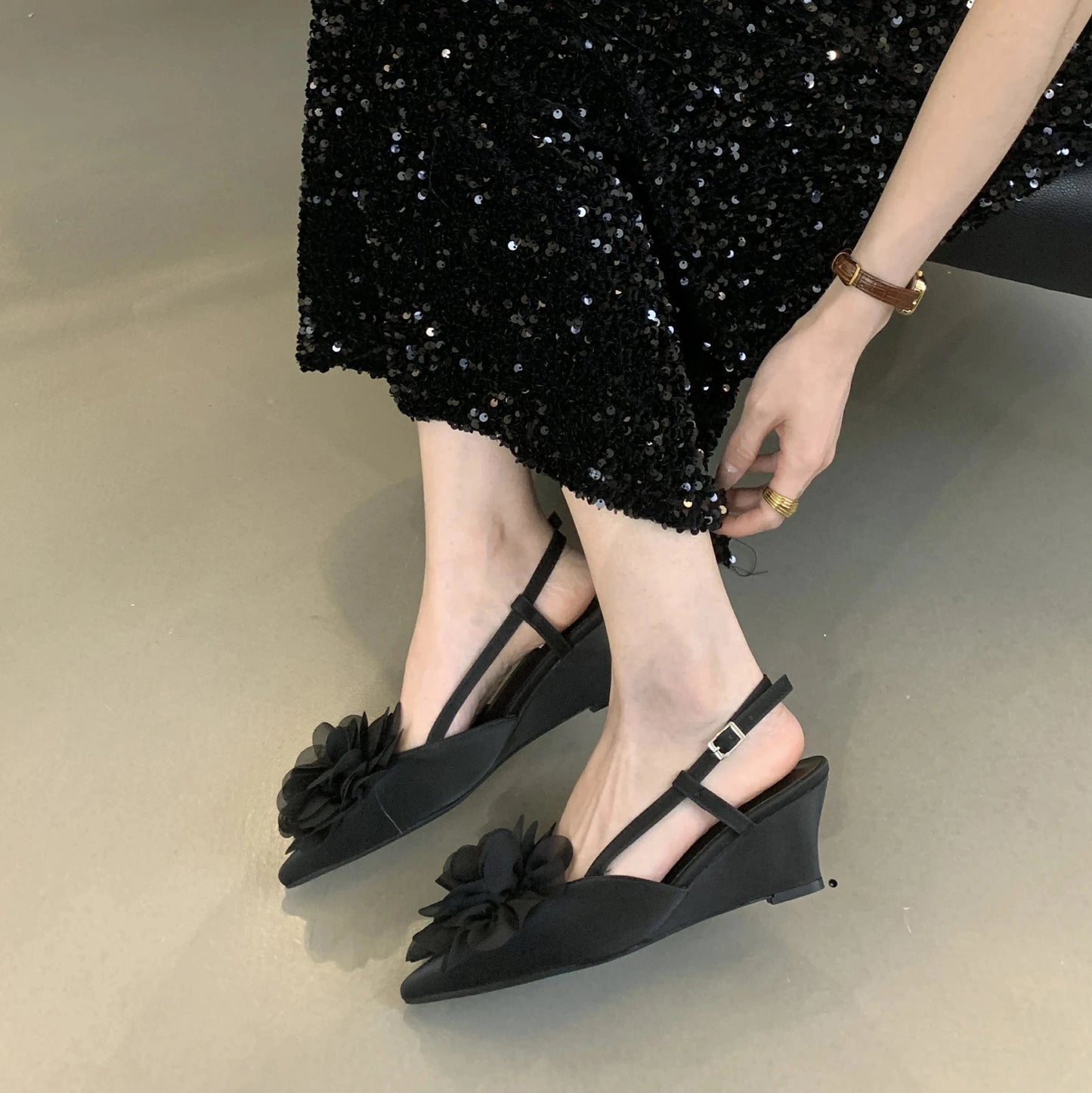 35 / Black Hot sale 2024 New French flower Chinese style pointed wedge women's shoes elegant high heels