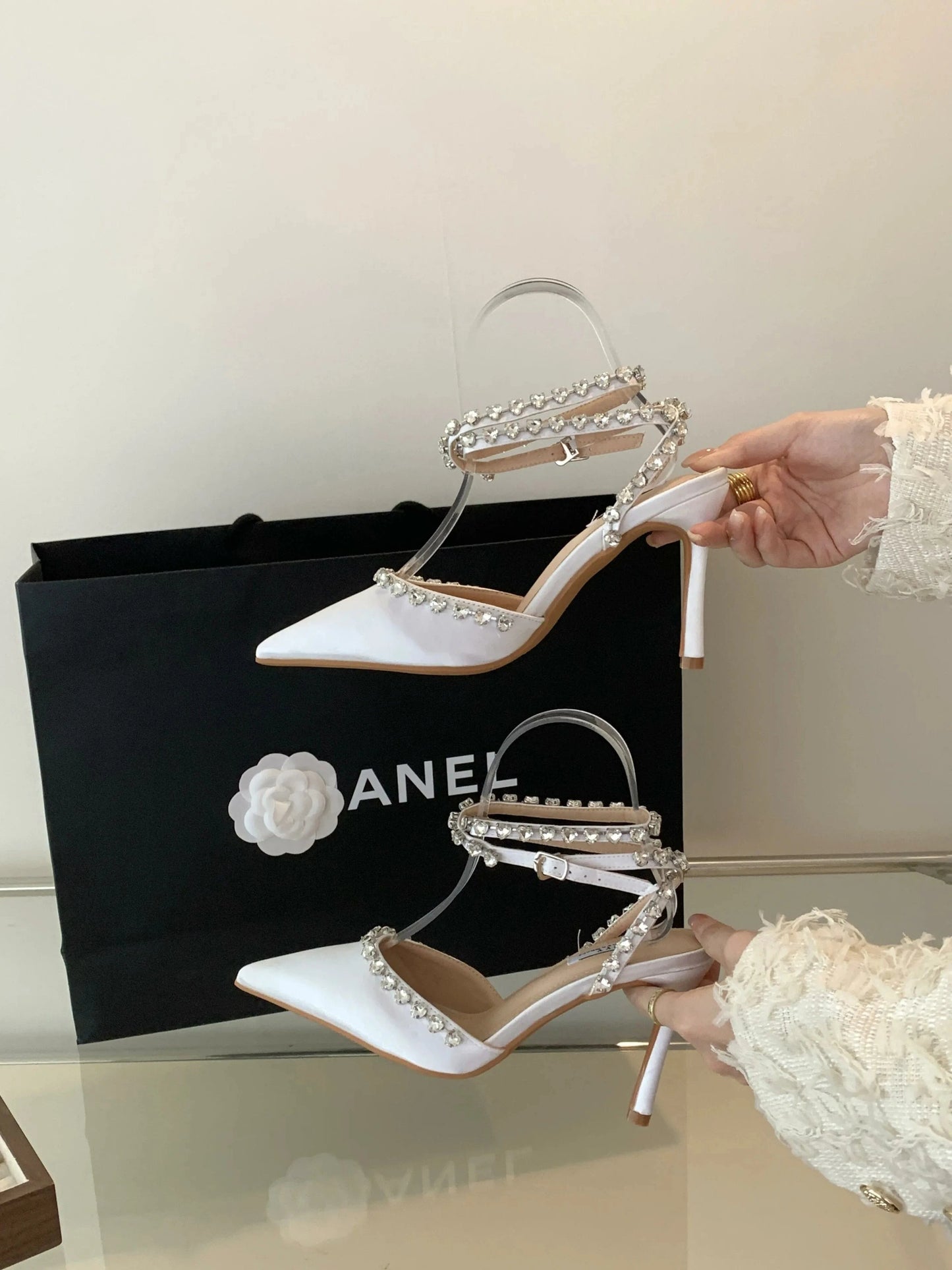 35 / White Spring 2024 New rhinestone slim high heel pointed toe banquet shoes ready stock 35-40