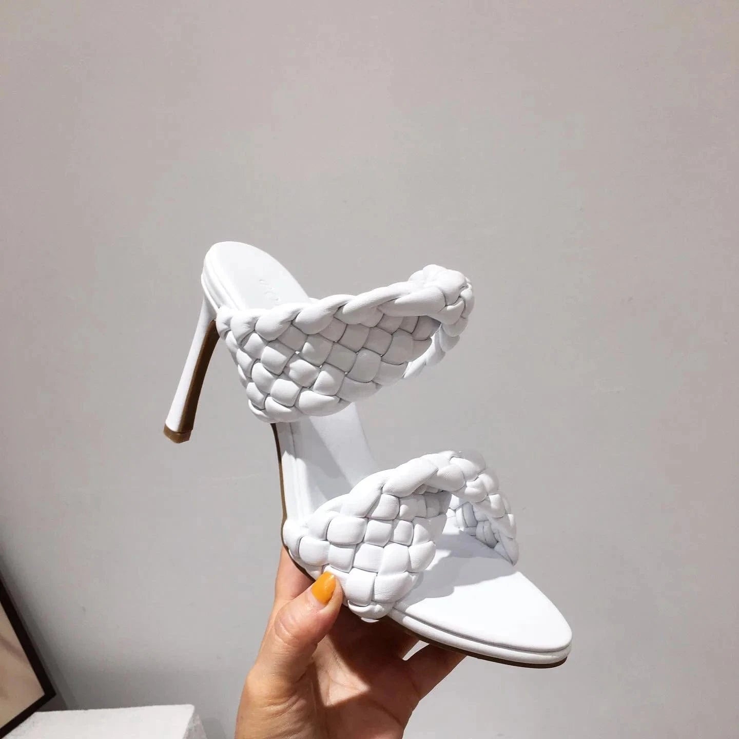 38 / 4 Designer stiletto heels women shoes sandals slippers Fashion pointed Toe Slides Heels for Ladies Braid Woven Zapatos Altos Mules