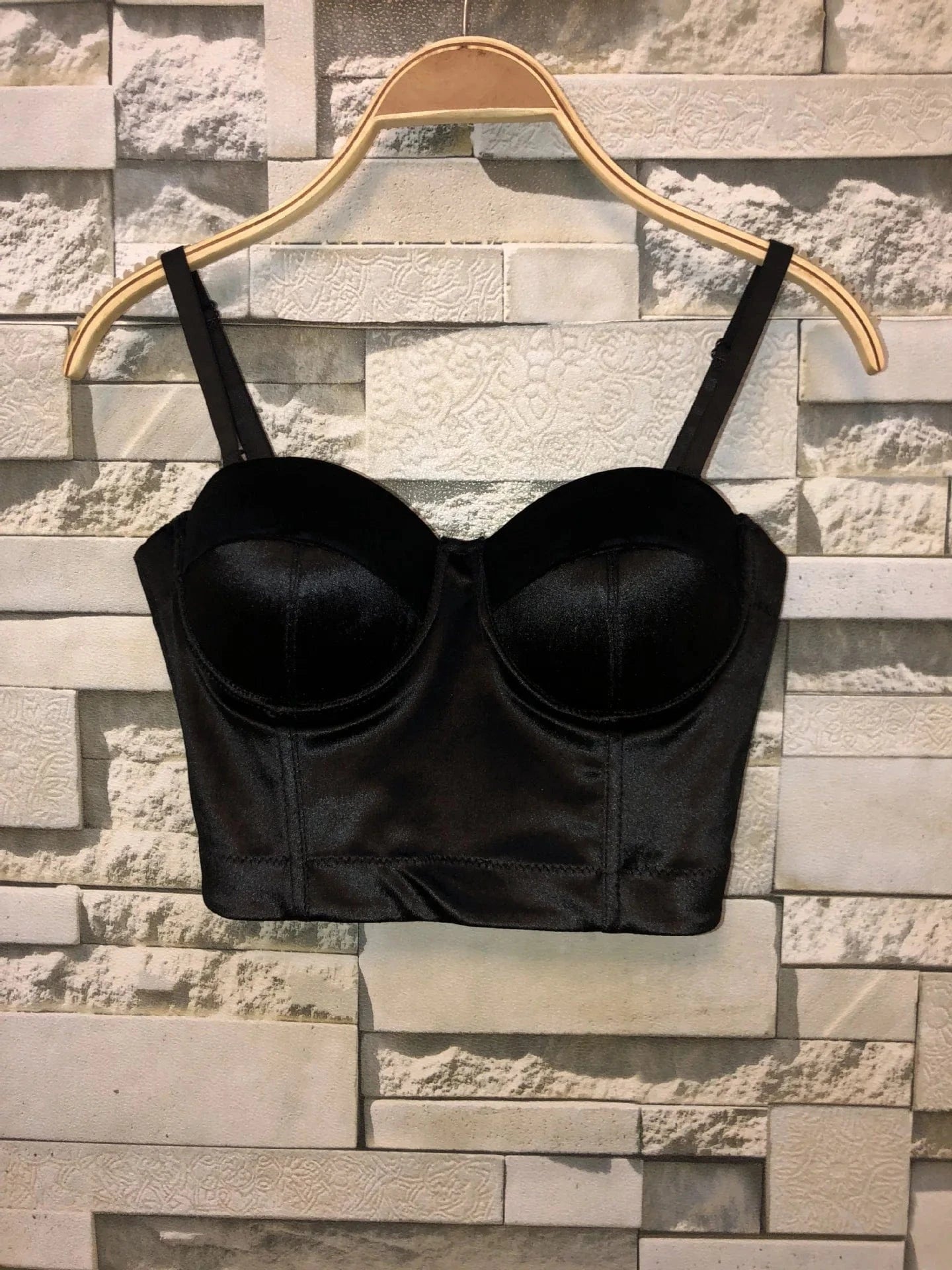 42 / Black Simple Silk And Satin Velvet Applique Bodice Elegant And Sexy Corset