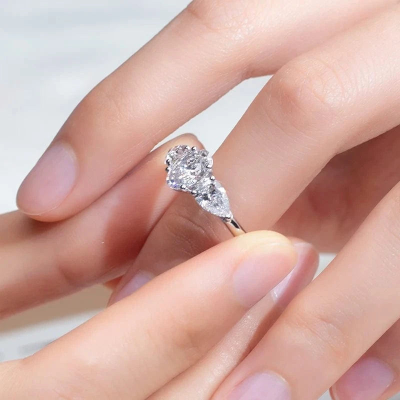 6.5 / 18k white gold custom three stones women engagement wedding 18K Gold 1CT E VVS1 Oval Lab grown diamond Ring