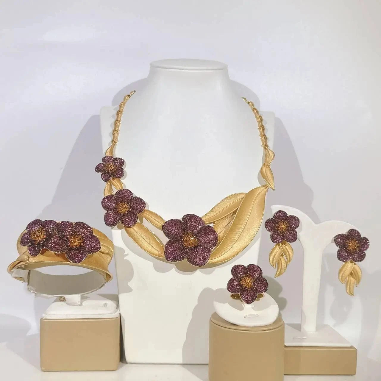 8 / 7 Latest Fashion 24K 18K Gold Plated Wedding Gift Jewelry set Bridal Zircon High Quality Necklace Earring Bracelet Ring Jewels