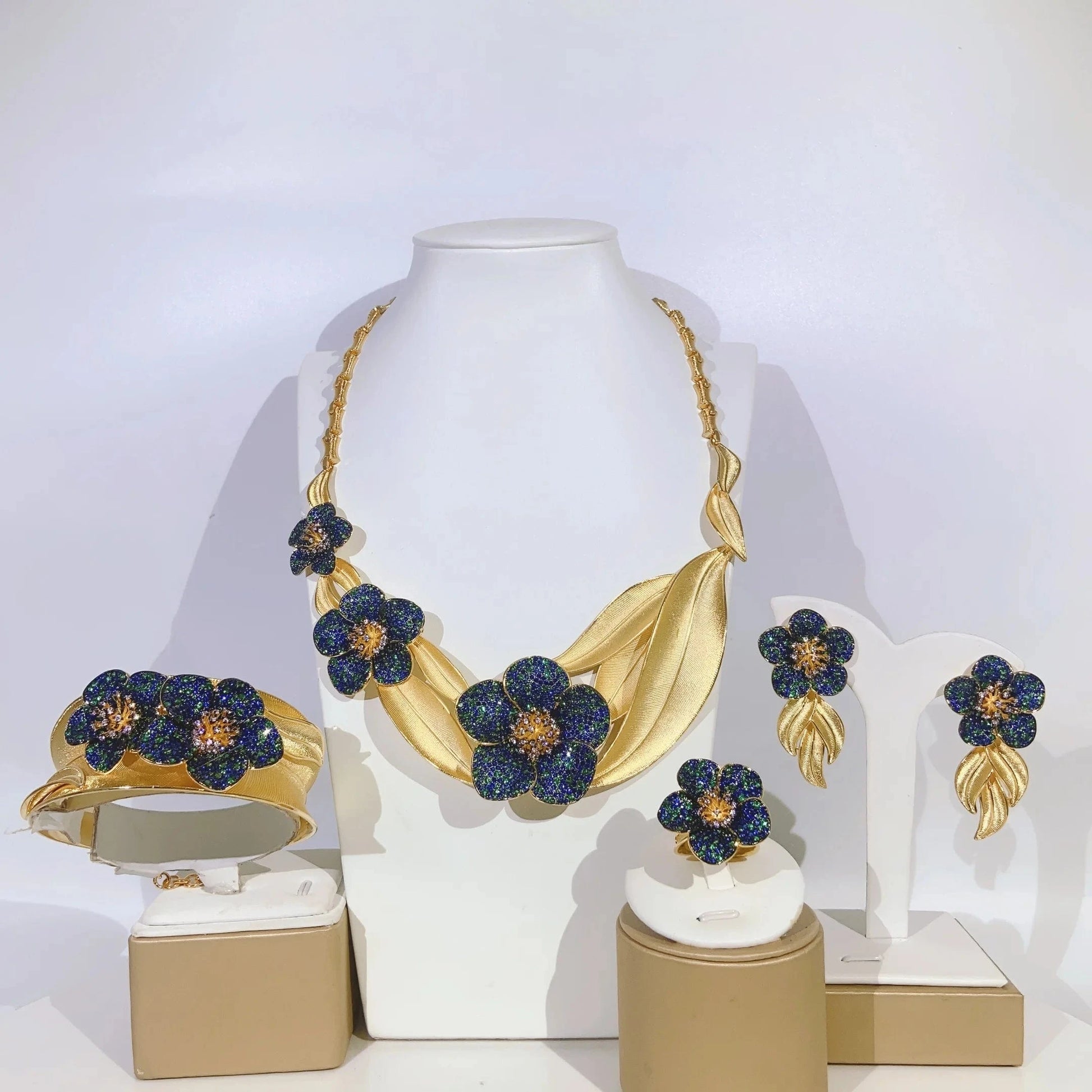 9 / 8 Latest Fashion 24K 18K Gold Plated Wedding Gift Jewelry set Bridal Zircon High Quality Necklace Earring Bracelet Ring Jewels