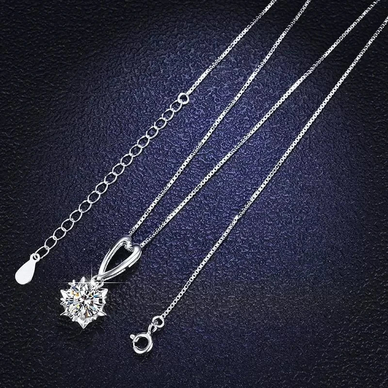 925 Sterling Silver Pendant 6.5mm 5mm White Round Moissanite DIamond Fashion Jewelry Pendants Charms