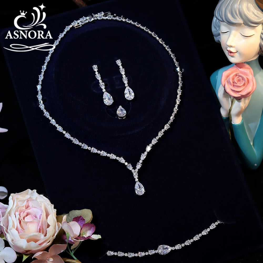Elegant Water Drop Crystal Bridal Jewelry Set For Women
