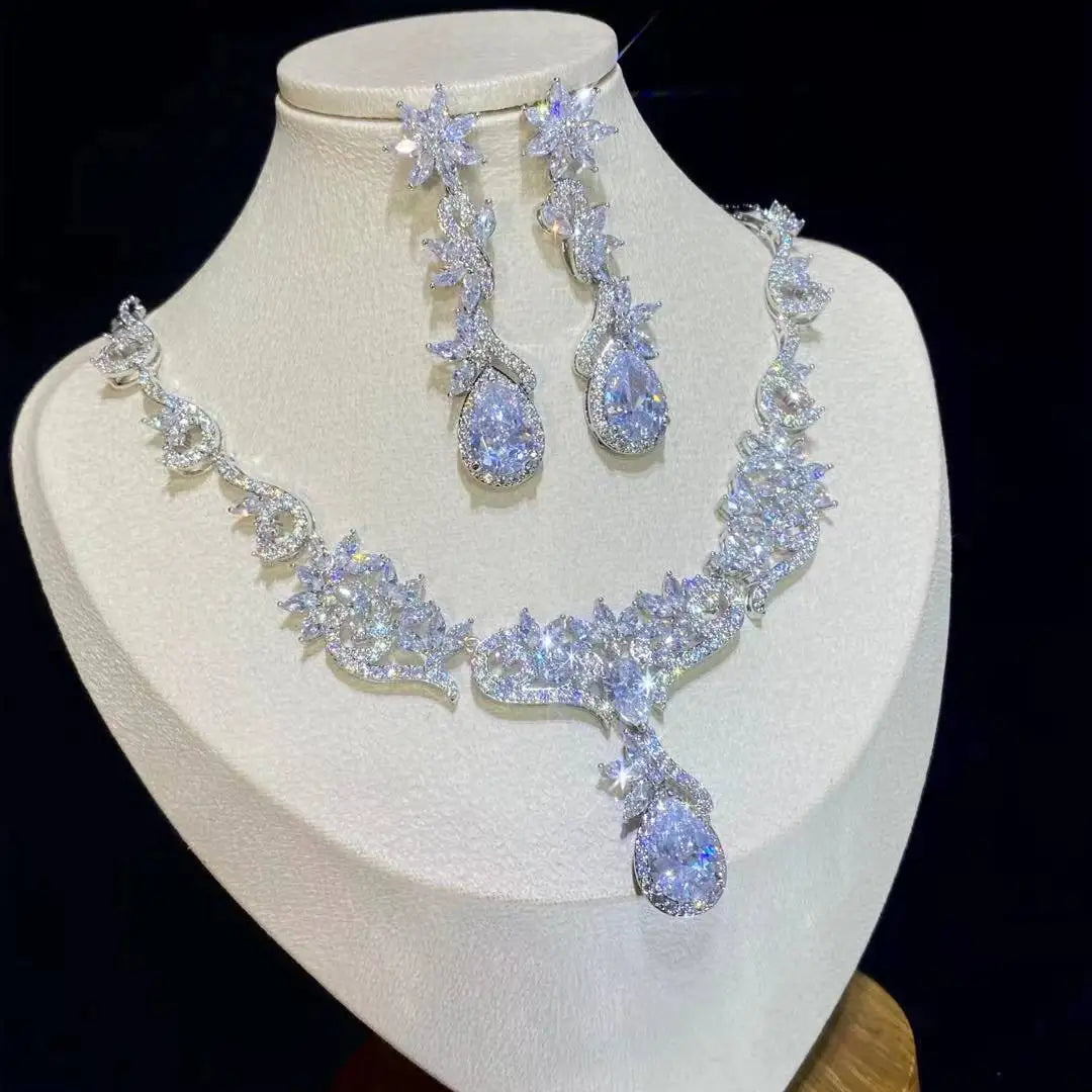 Sparkling Crystal Bridal Necklace And Earring Set For Women