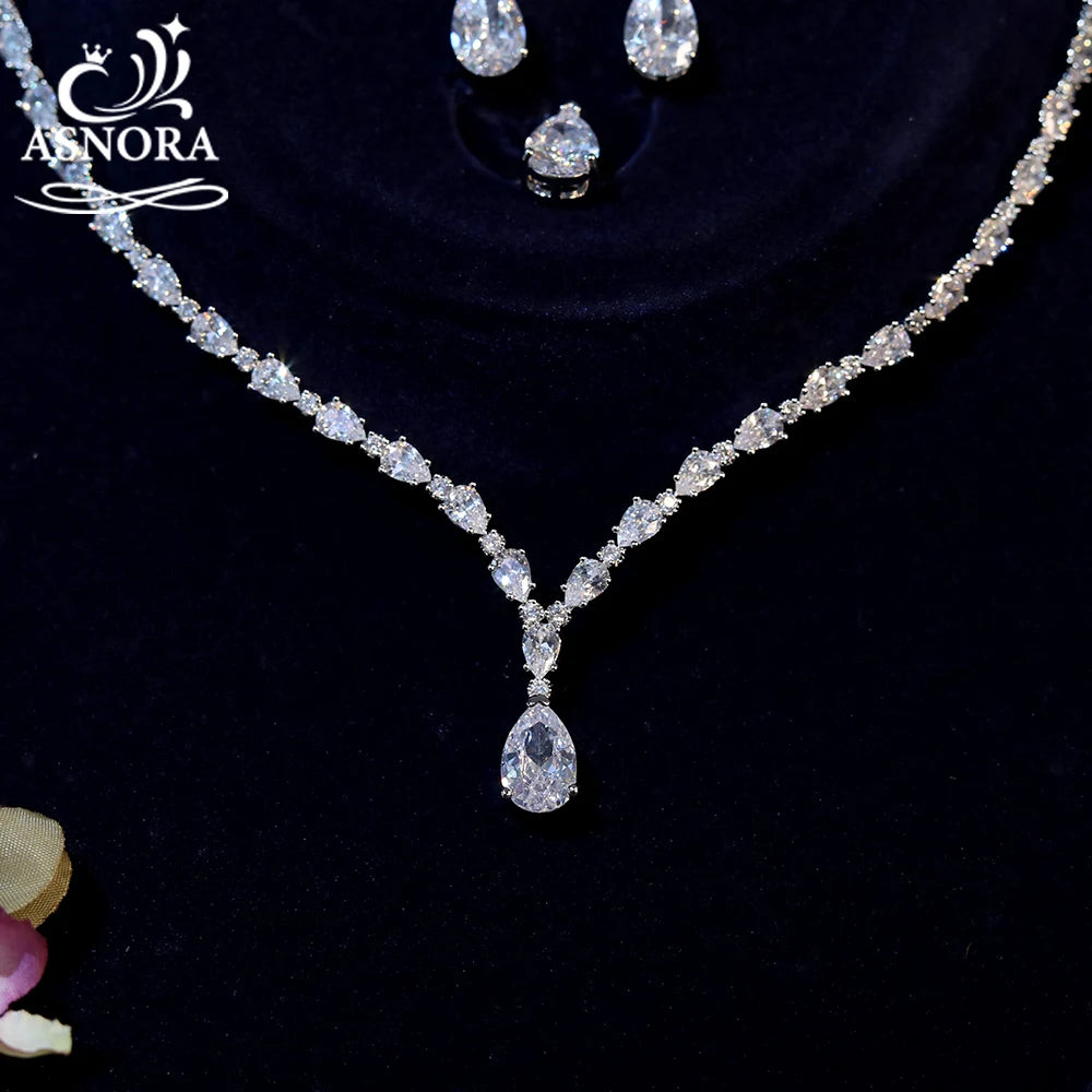 Elegant Water Drop Crystal Bridal Jewelry Set For Women