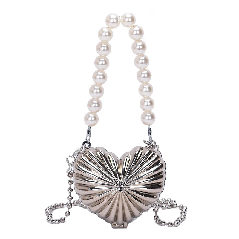 Elegant Heart Charm Metal Chain Mini Shell Bag for Women