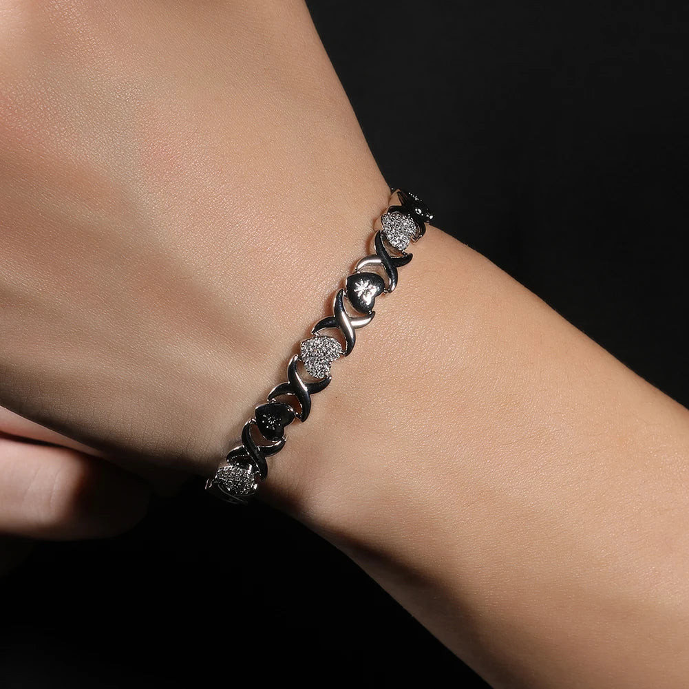 UWIN 2025 Diamond-Cut Hearts Stampato Bracelet 18K Gold Iced Out Heart and Kisses XO Chain Bracelet