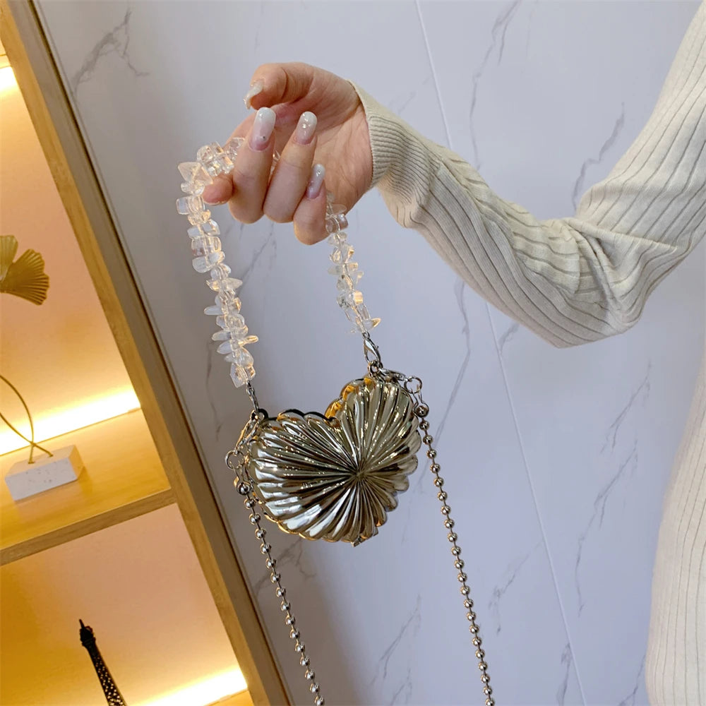 Elegant Heart Charm Metal Chain Mini Shell Bag for Women