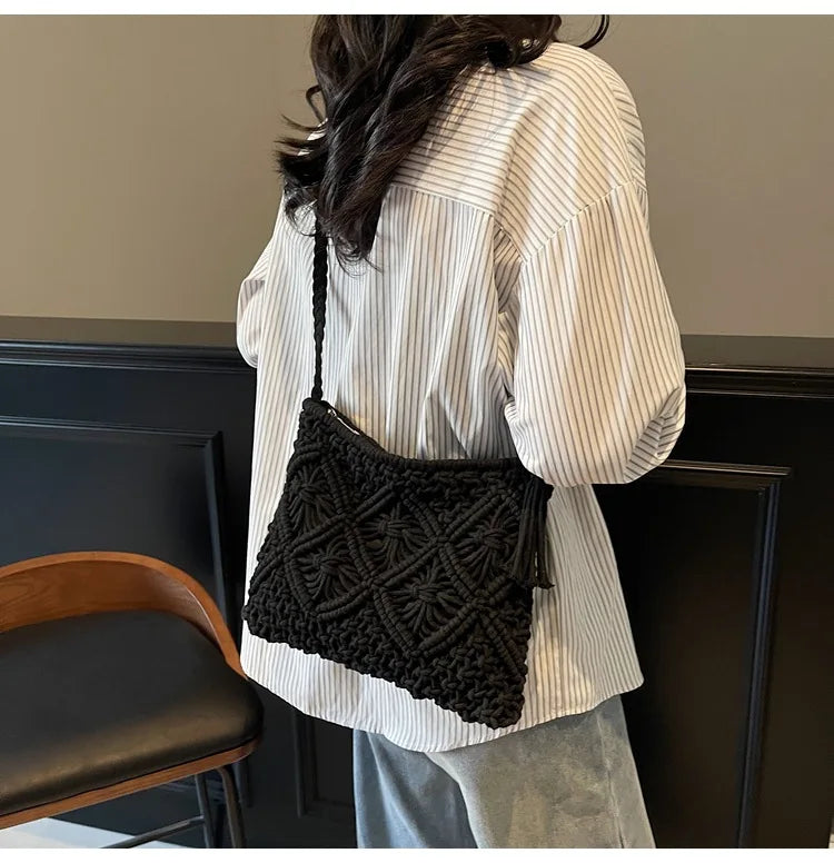 Women's Bohemian Style Handmade Woven Tassel Causal Cotton Crochet Clutch Bags Woven Straw Bag Purse Handbags Summer Beach Bag