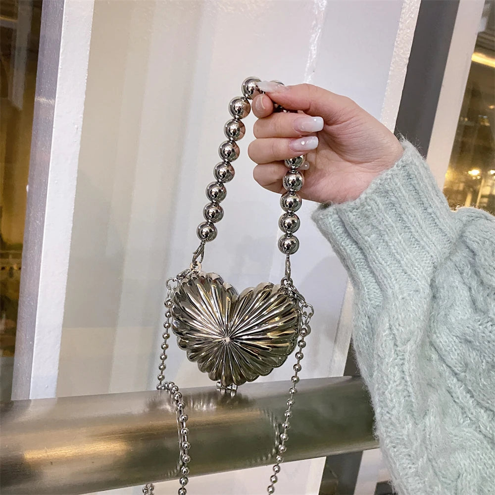 Elegant Heart Charm Metal Chain Mini Shell Bag for Women