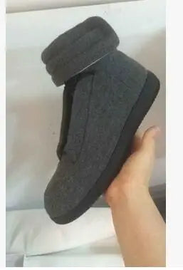 Textured Snakeskin Slip On Sneakers
