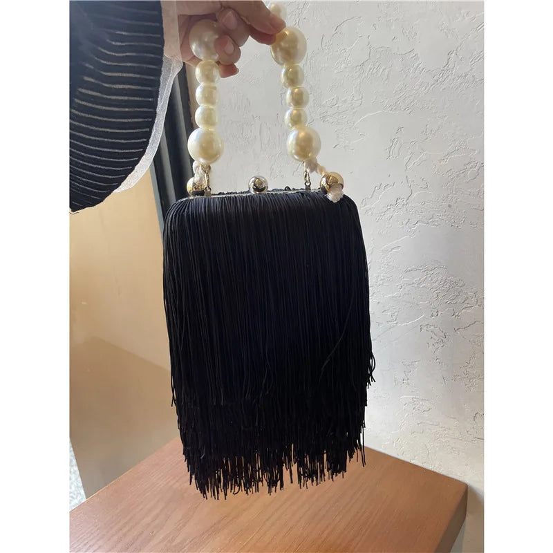 Top Metal Frame Shell Handbags Female Pearl strap Women Trend Shoulder Long Tassel Bags Ladies Daily Fringe Bags Hand Purse Bags
