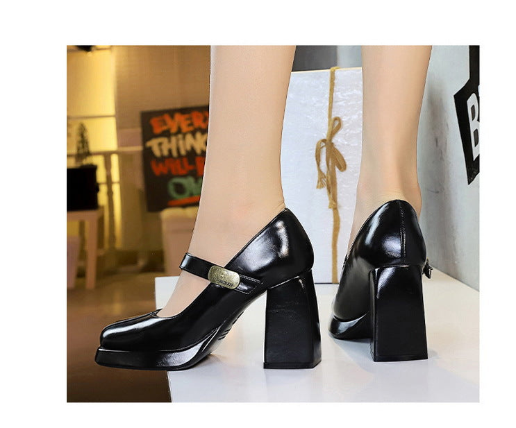 Retro Chunky Metal Buckle Platform Pumps for Women