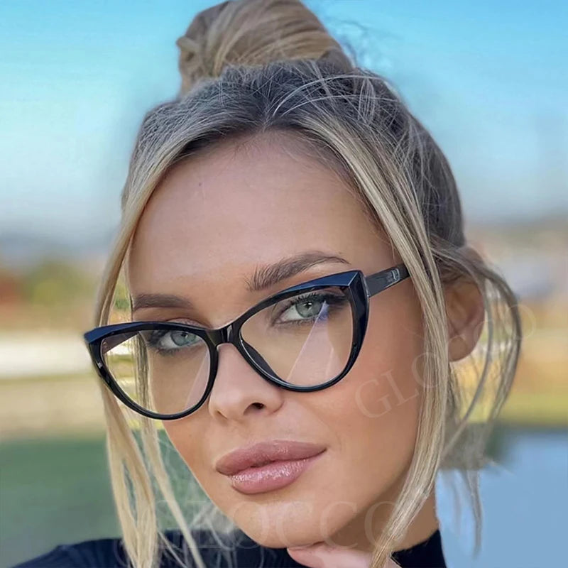 Stylish Transparent Cat Eye Reading Glasses for Women