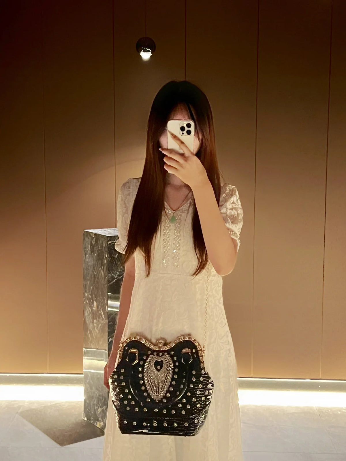 New Women's Dinner Bag with Diamonds Shiny Dinner Party Handbag Luxury Brand Diamond-encrusted Fashionable Women's Shoulder Bag