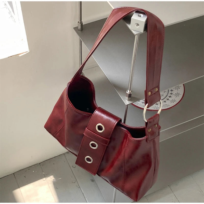 Women's Rivet Y2k Shoulder Bag Retro Small Bag Hot Girl Wilderness Style Retro Leather Fashion Versatile Shoulder Armpit Bag