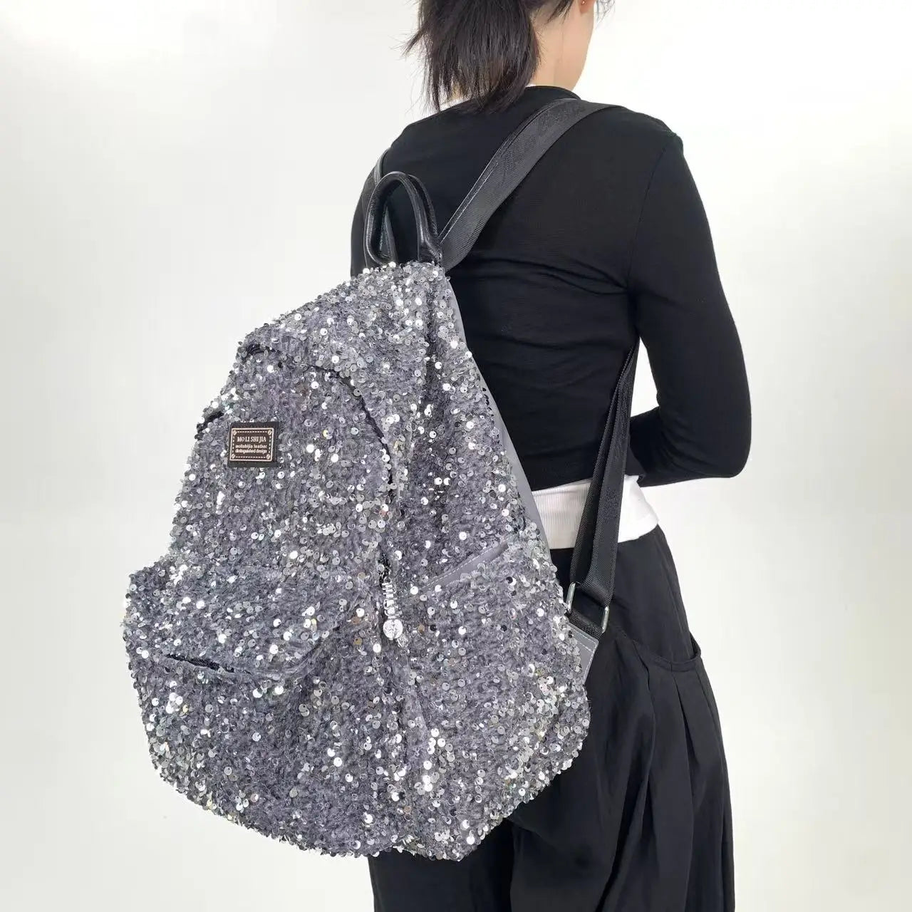 New Women's Sequined Backpack Luxury Brand Sequined Shiny Women's Backpack Large Capacity Fashionable Leisure Travel Backpack