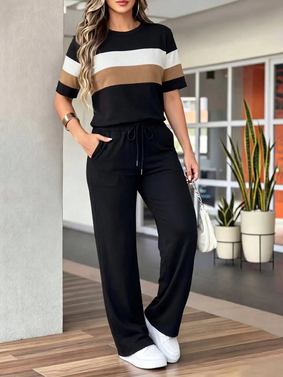 Fashion color‑block striped 2‑piece set, crew neck short sleeve top, drawstring high waist wide‑leg pants with side pockets. Soft comfortable fabric, great for daily, loungewear, street casual wear.