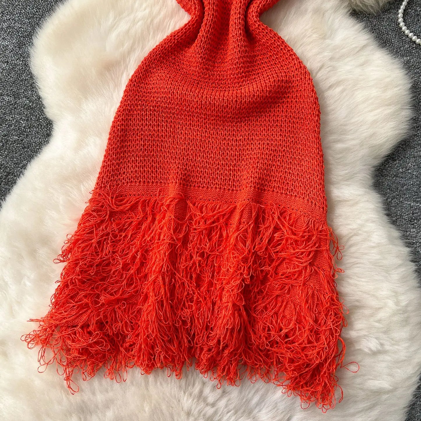 Elegant Round Neck Sleeveless Tassel Hem Bodycon Mini Knitted Dress for Women