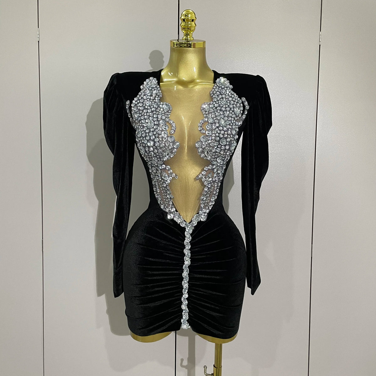 Luxury Sparkly Crystals Sexy Mesh White Velvet Short Dress 2025 Women Elegant Evening Prom Birthday Party Dresses Stage Costume