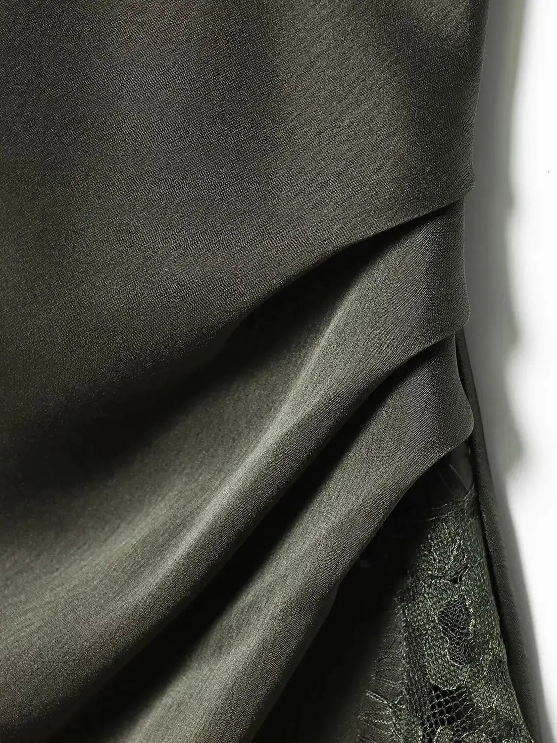 Elegant Dark Green Satin Lace Slip Evening Dress For Women