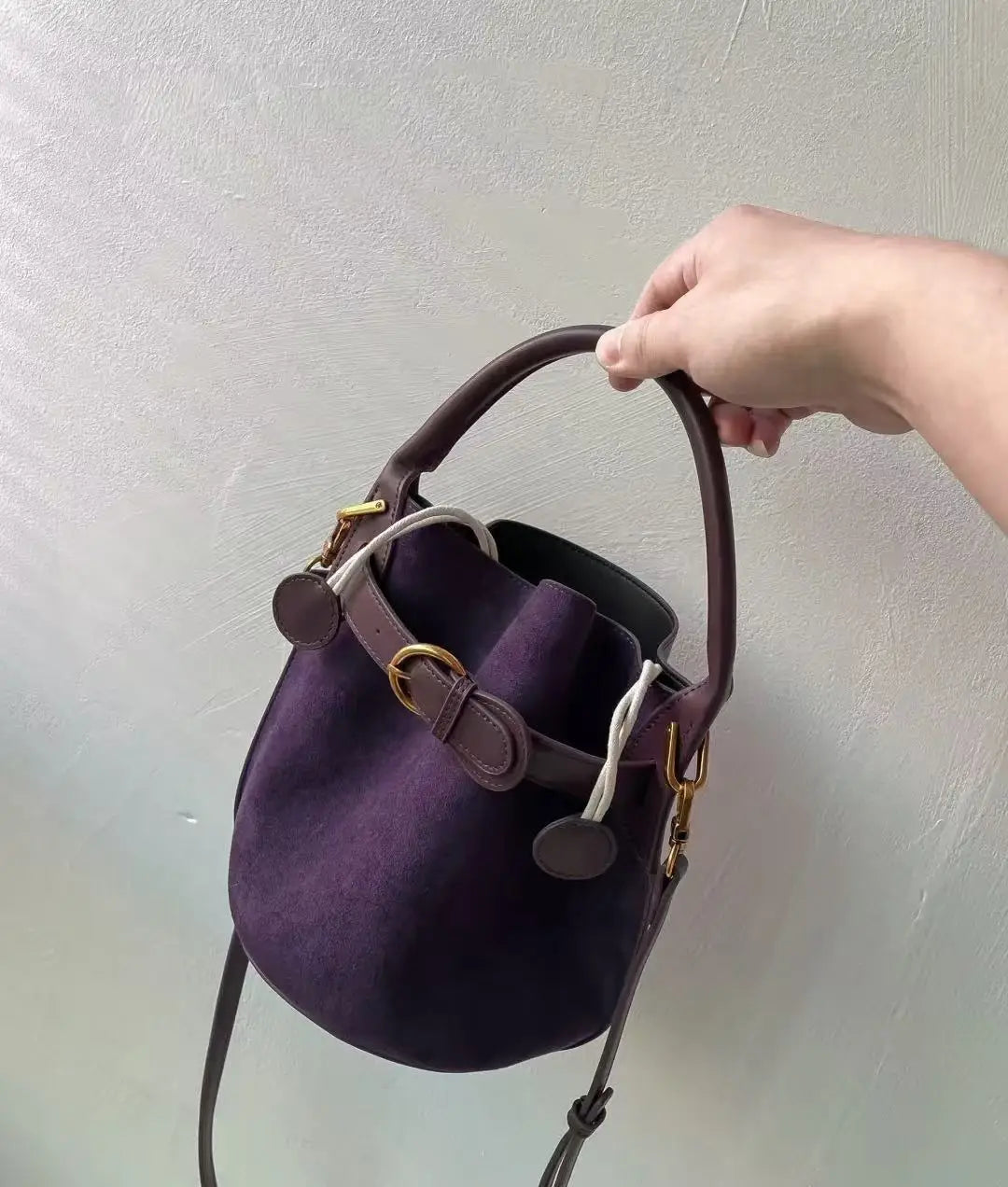 Advanced purple velvet bucket bag for women's new commuting trend single shoulder crossbody bag