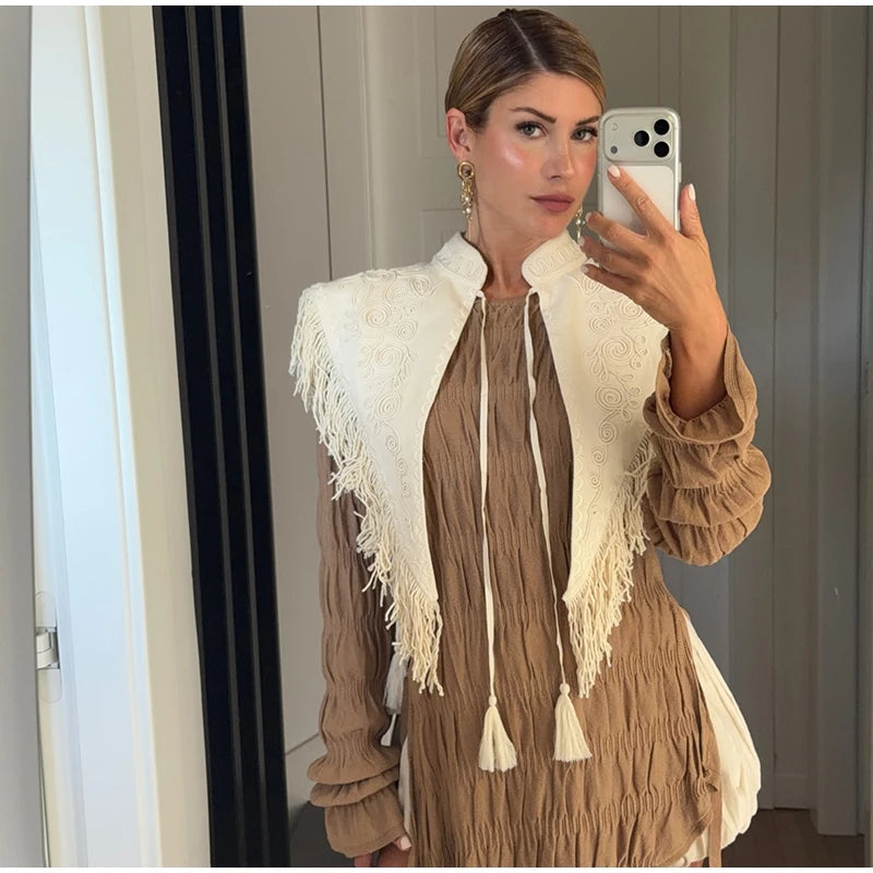 Soft Elegant Tassel Embroidered Polyester Square Shawl for Women