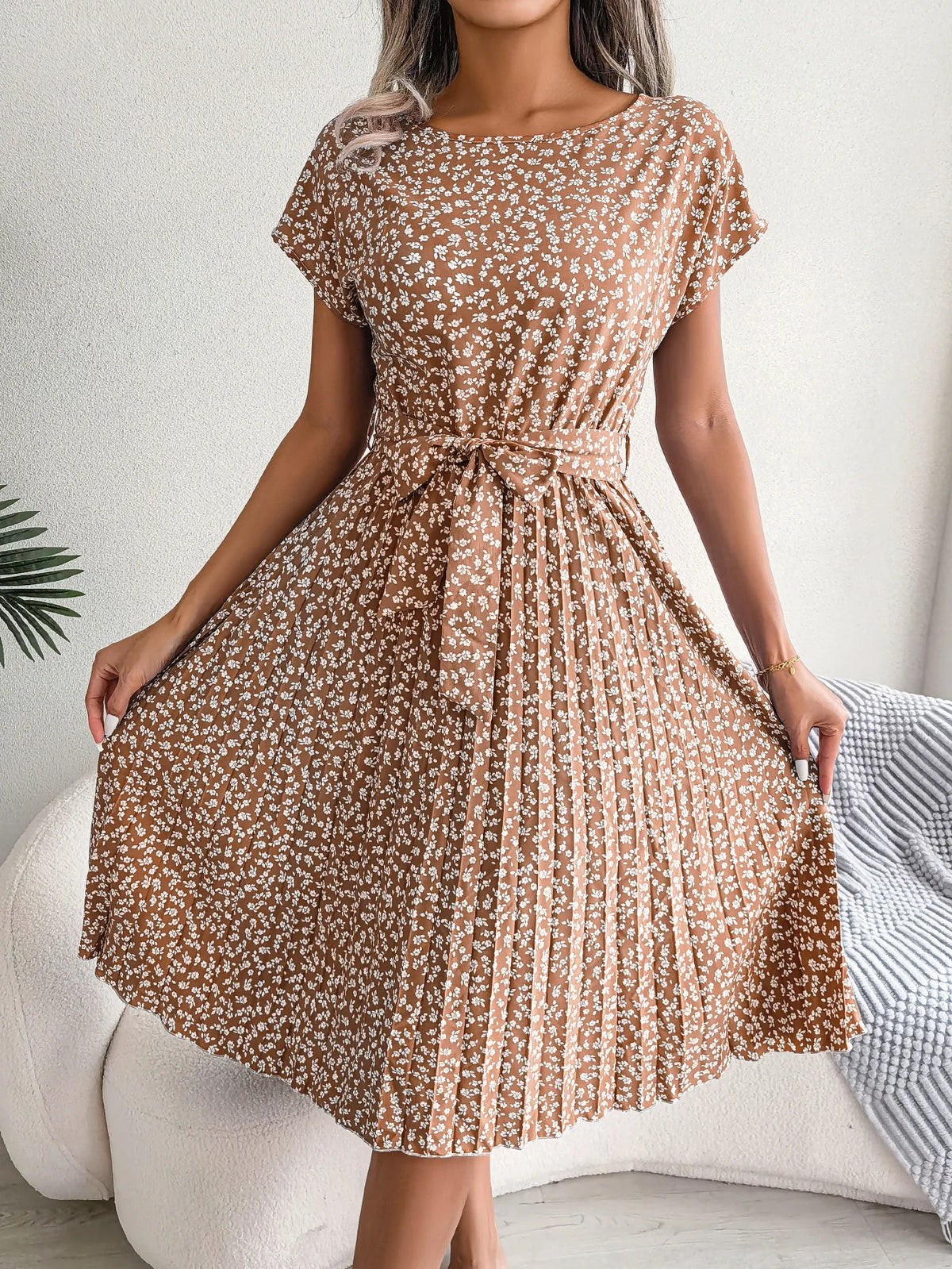Chic Casual Pleated Short Sleeve Midi Dress for Women