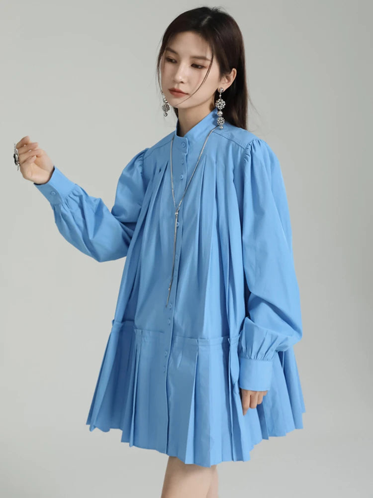 [EAM] Women Blue Pleated Hem Long Big Size Blouse New Stand Collar Long Sleeve Shirt Fashion Tide Spring Autumn 2025 1DH5707